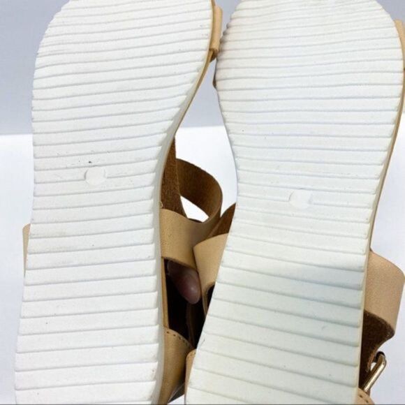 Nature Breeze Women Comfy Light Weight Roman Sandals Tan Open Toe Multiple Strap - Picture 5 of 6